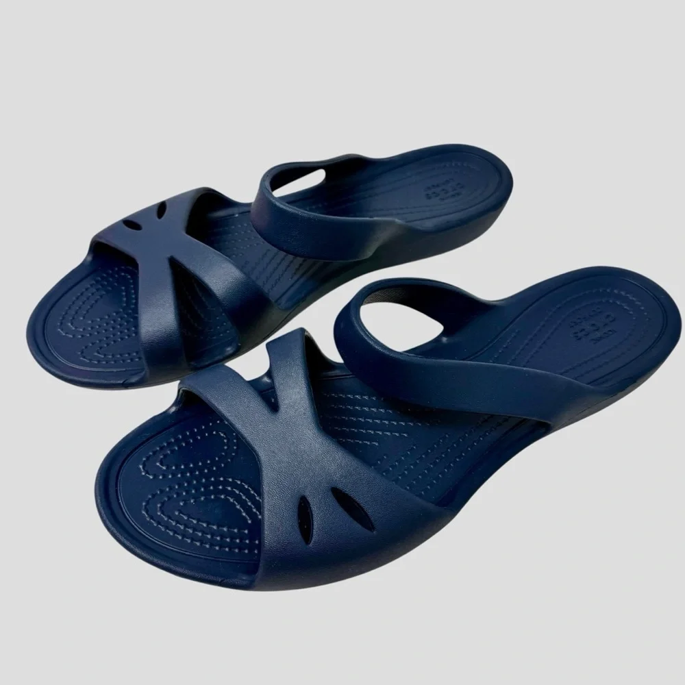 Crocs Women's Size 11 Kelli Sandals Navy Blue Comfort shoes slip on New